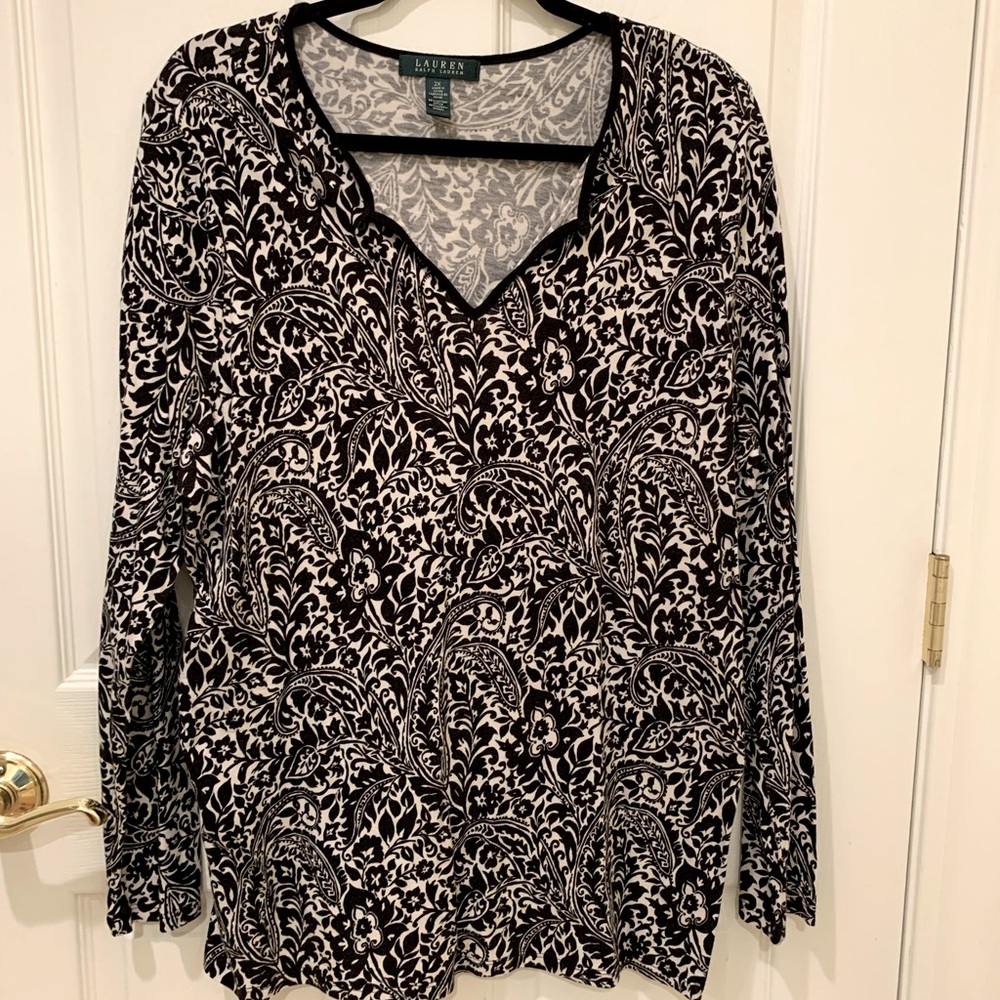 Women’s 2X tunic style shirt